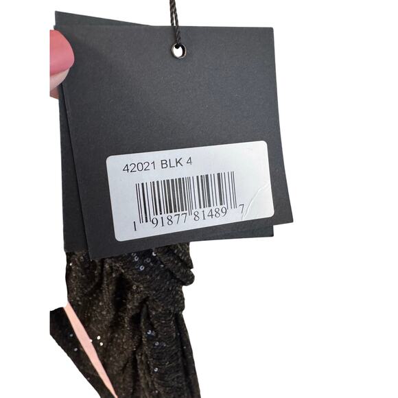 Mac Duggal NWT Halter Neck Drape Sleeve Dress in Black Size 4 - Picture 7 of 8